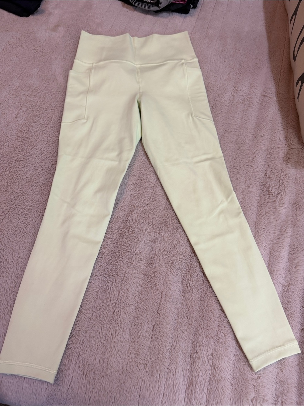 Athleta Salutation Stash Light Mint High-Rise Leggings Front Pockets 7/8 Length